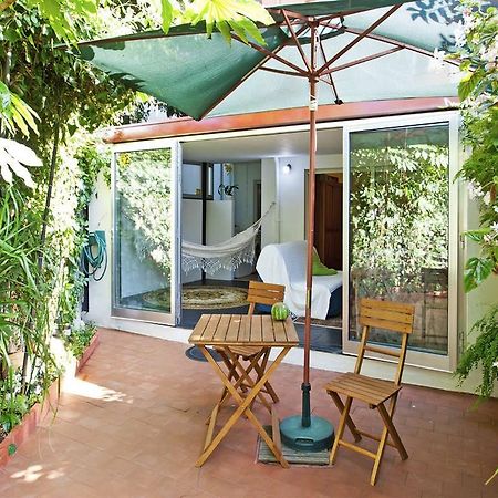 Apartment With Private Garden Porto Exteriér fotografie