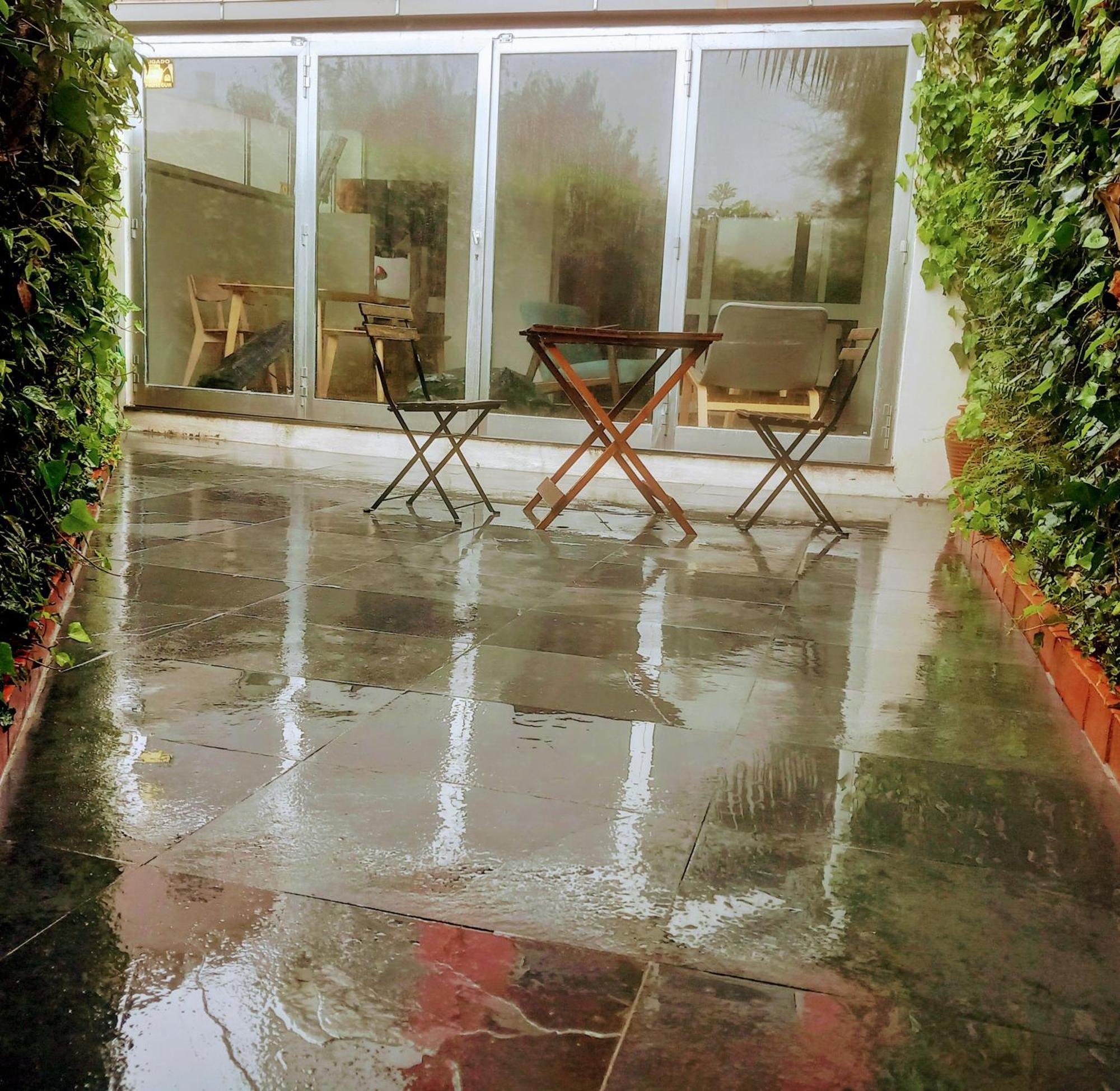 Apartment With Private Garden Porto Exteriér fotografie