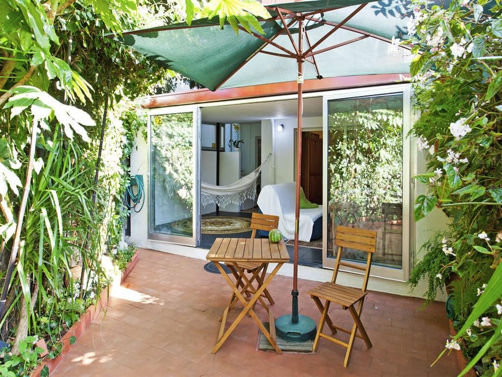 Apartment With Private Garden Porto Exteriér fotografie